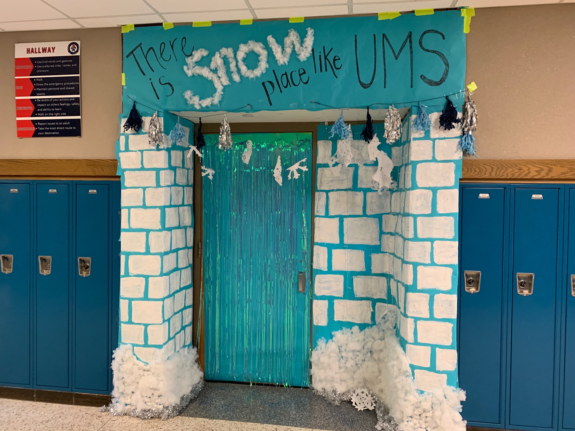 Ums Winter Door Decorating Contest Prepare To Be Wowed Urbandale Schools